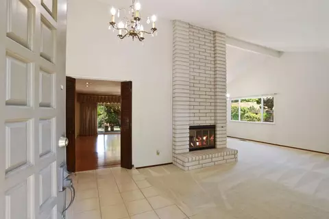 241 Charlemagne Way, Modesto, CA 95350 photo 9