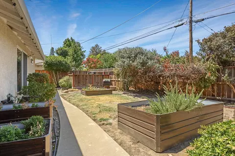 241 Charlemagne Way, Modesto, CA 95350 photo 55