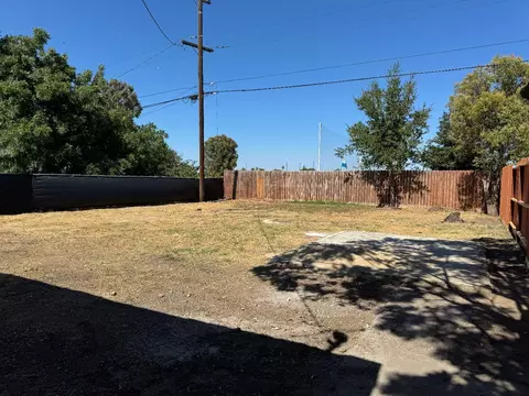 Exterior - 2026 Scribner St, Stockton, CA 95206 photo 2 of 2
