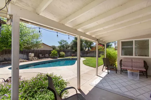 3360 Vanderbilt Ave, Turlock, CA 95382 photo 1