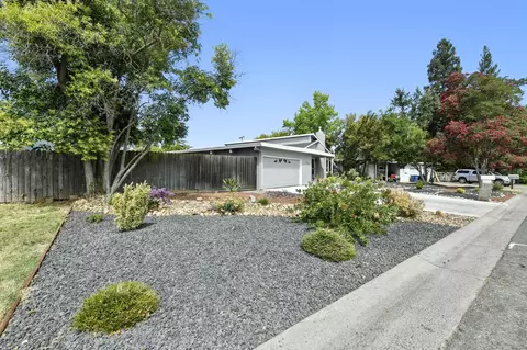 Exterior - 2517 Greenfield Way, Carmichael, CA 95608 photo 2 of 10