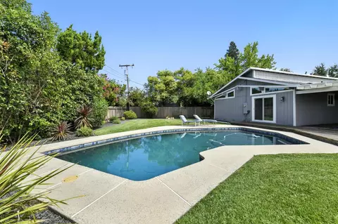 Exterior - 2517 Greenfield Way, Carmichael, CA 95608 photo 8 of 10