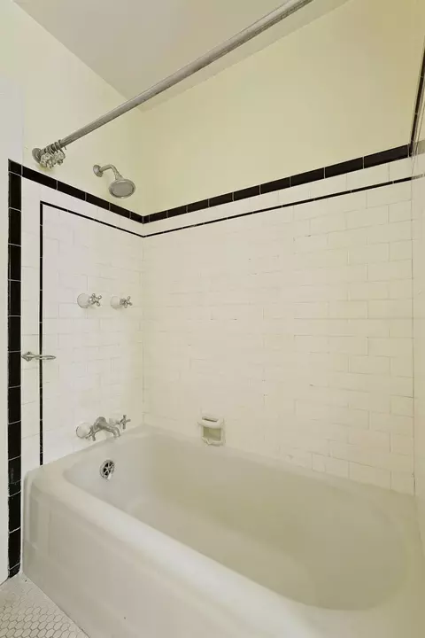 715 W Walnut St, Lodi, CA 95240 photo 22