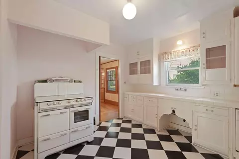 715 W Walnut St, Lodi, CA 95240 photo 12