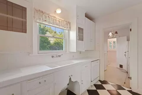 715 W Walnut St, Lodi, CA 95240 photo 13