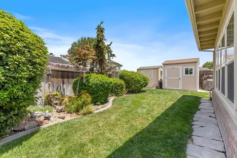 867 Jordanolo Dr, Ripon, CA 95366 photo 33