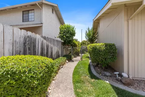 867 Jordanolo Dr, Ripon, CA 95366 photo 35