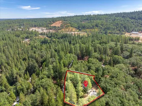 View/Area - 10225 Elder Dr, Grass Valley, CA 95949 photo 2 of 8