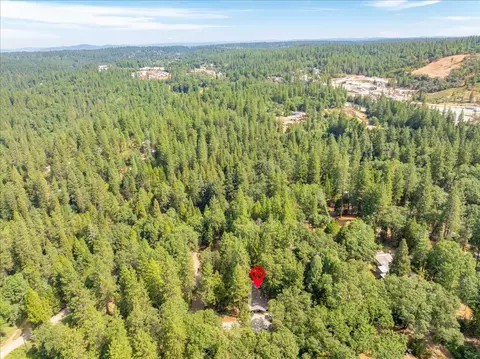 View/Area - 10225 Elder Dr, Grass Valley, CA 95949 photo 7 of 8