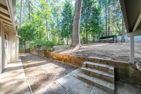 Exterior - 10225 Elder Dr, Grass Valley, CA 95949 photo 13 of 32