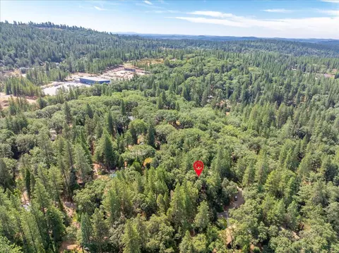 View/Area - 10225 Elder Dr, Grass Valley, CA 95949 photo 4 of 8
