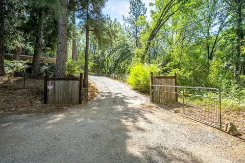 Exterior - 10225 Elder Dr, Grass Valley, CA 95949 photo 29 of 32