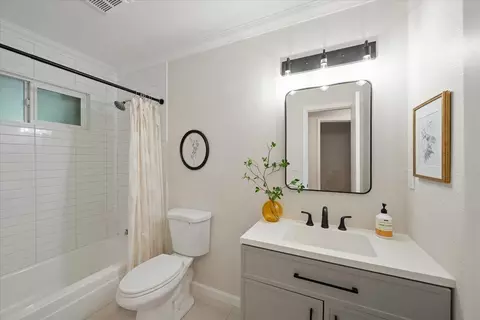 Bath - 10225 Elder Dr, Grass Valley, CA 95949 photo 3 of 3