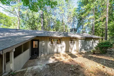 Exterior - 10225 Elder Dr, Grass Valley, CA 95949 photo 15 of 32
