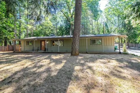 Exterior - 10225 Elder Dr, Grass Valley, CA 95949 photo 9 of 32