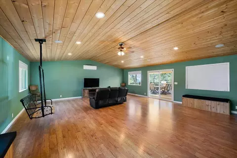 Living - 4420 Panorama Dr, Placerville, CA 95667 photo 3 of 6