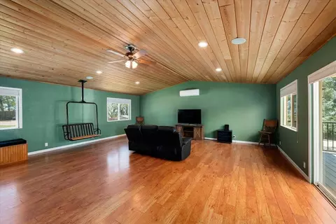 Living - 4420 Panorama Dr, Placerville, CA 95667 photo 4 of 6