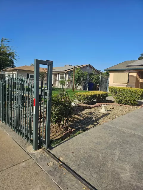 Exterior - 2372 Lance St, Merced, CA 95348 photo 8 of 8