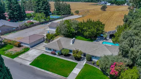 View/Area - 7025 Hillcrest Dr, Modesto, CA 95356 photo 3 of 9