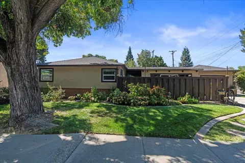 1237 College Ave, Modesto, CA 95350 photo 3