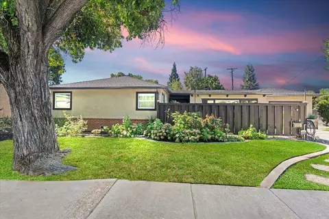 1237 College Ave, Modesto, CA 95350 photo 1
