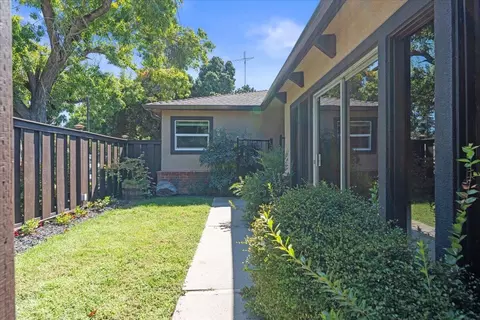 1237 College Ave, Modesto, CA 95350 photo 8