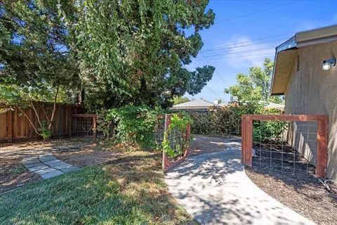 1237 College Ave, Modesto, CA 95350 photo 31
