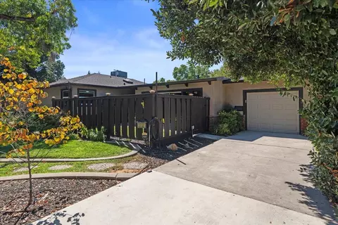1237 College Ave, Modesto, CA 95350 photo 5