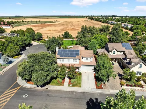 View/Area - 1514 Oceano Way, Davis, CA 95618 photo 2 of 5
