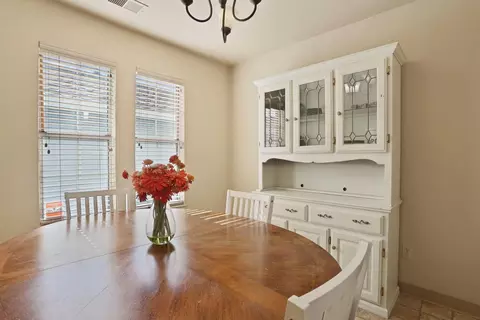 Dining - 2400 Eilers Ln #1607, Lodi, CA 95242 photo 1 of 1