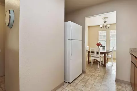 Entry Way - 2400 Eilers Ln #1607, Lodi, CA 95242 photo 2 of 3