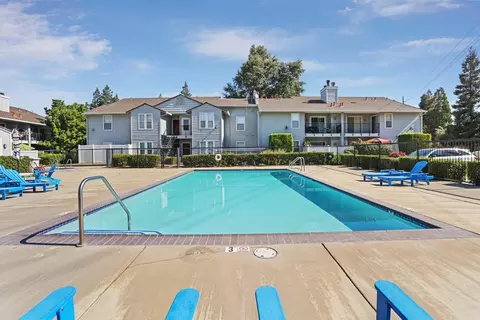 Exterior - 2400 Eilers Ln #1607, Lodi, CA 95242 photo 2 of 9