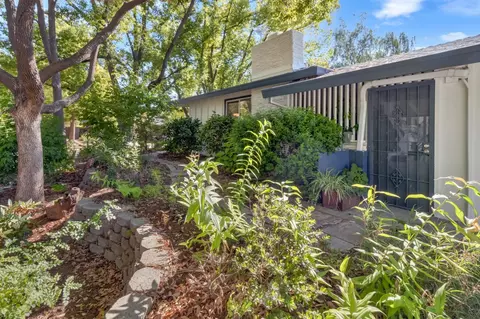 Exterior - 5417 Shelley Way, Carmichael, CA 95608 photo 28 of 31