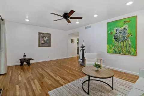 Living - 5417 Shelley Way, Carmichael, CA 95608 photo 4 of 8