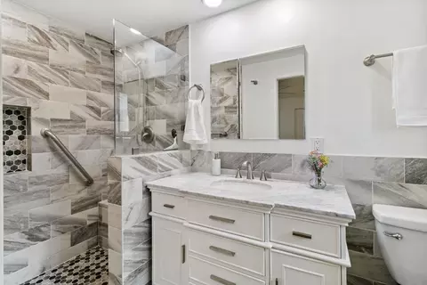 Bath - 5417 Shelley Way, Carmichael, CA 95608 photo 2 of 10
