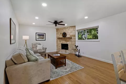 Living - 5417 Shelley Way, Carmichael, CA 95608 photo 5 of 8