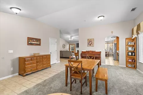 2812 Wind River Ct, Modesto, CA 95356 photo 2