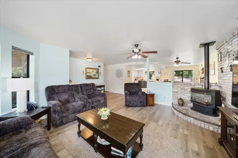 3190 Barrel Ct, Redding, CA 96001 photo 4