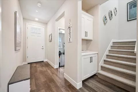 Entry Way - 521 Desert Bloom Ct, Rocklin, CA 95765 photo 2 of 3