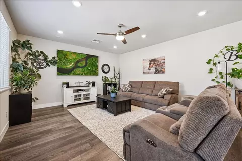 Living - 521 Desert Bloom Ct, Rocklin, CA 95765 photo 1 of 1