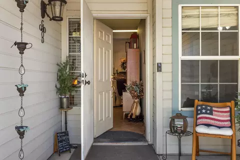 1009 Bobcat Ct, Modesto, CA 95358 photo 5
