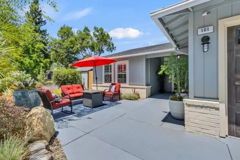 101 Jacobs Ct, Folsom, CA 95630 photo 2