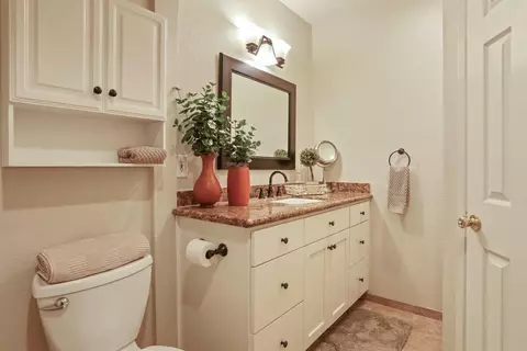 Bath - 236 Emerson Ave, Modesto, CA 95350 photo 3 of 4