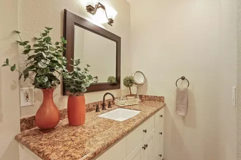 Bath - 236 Emerson Ave, Modesto, CA 95350 photo 1 of 4