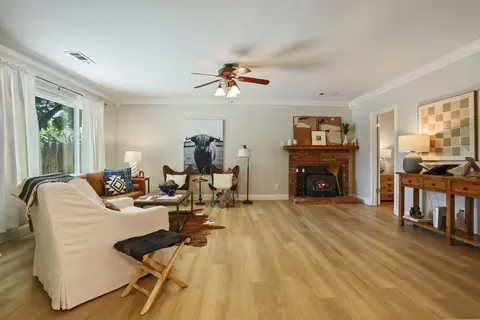 Living - 236 Emerson Ave, Modesto, CA 95350 photo 3 of 8