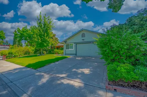 3664 Loyola Ct, Merced, CA 95348 photo 2
