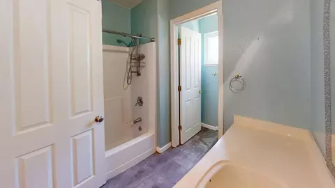 Bath - 3601 Koso St, Davis, CA 95618 photo 2 of 2