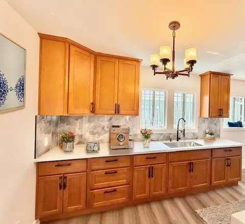 Kitchen - 6905 Halliday Ave, Oakland, CA 94605 photo 5 of 5