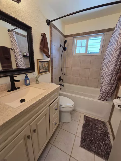 5710 Parkoaks Dr, Carmichael, CA 95608 photo 18