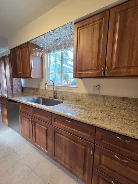 5710 Parkoaks Dr, Carmichael, CA 95608 photo 32